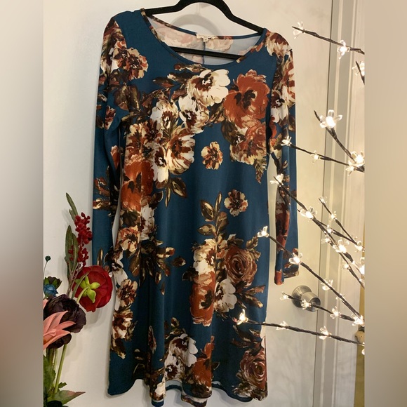 Sweet Pea Dresses & Skirts - 🌱Sweet Pea Floral Dress Heather Blue Green